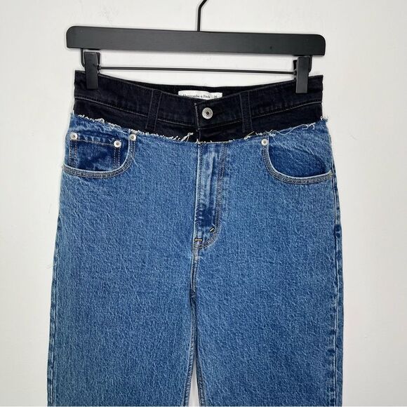 Abercrombie High Rise 90s Relaxed Jean 26 - Picture 3 of 7